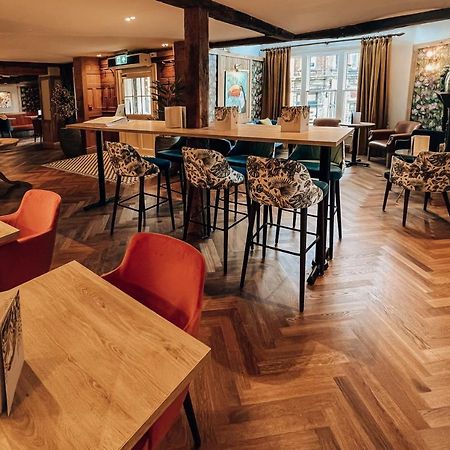 Lion & Swan Hotel Конґлтон Екстер'єр фото The interior of the restaurant