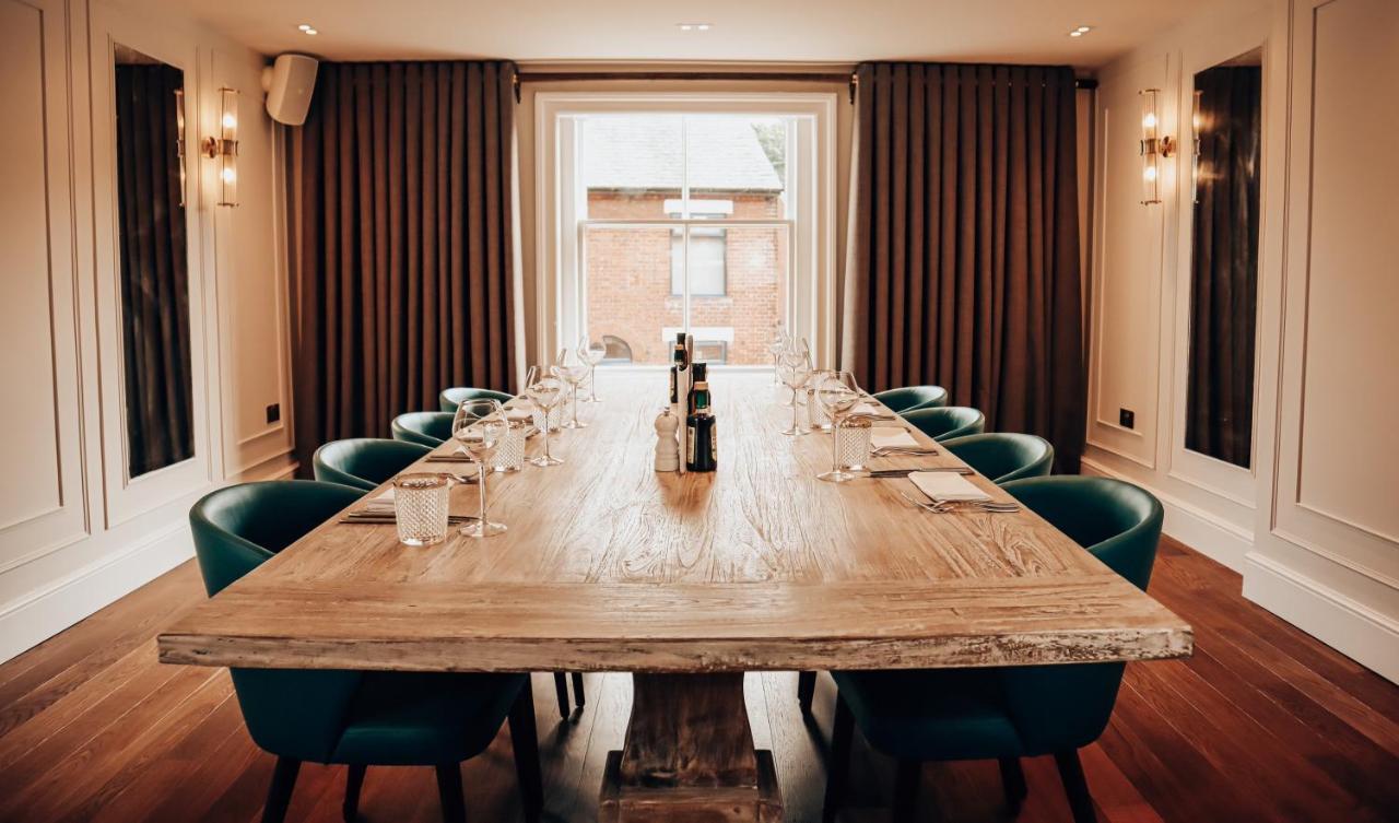 Lion & Swan Hotel Конґлтон Екстер'єр фото The boardroom at the London Wine School
