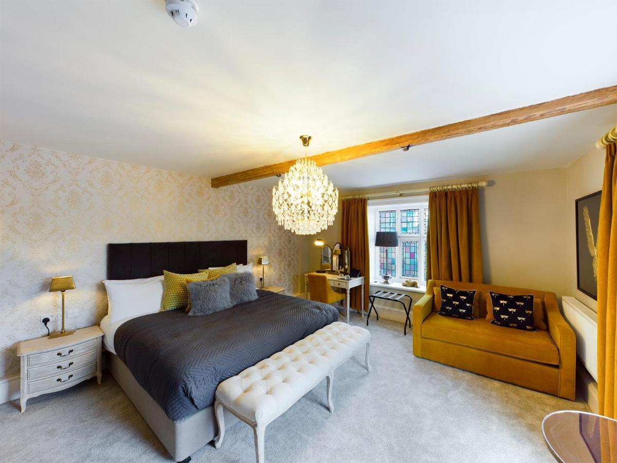 Lion & Swan Hotel Конґлтон Екстер'єр фото A bedroom at The Old Vicarage Hotel